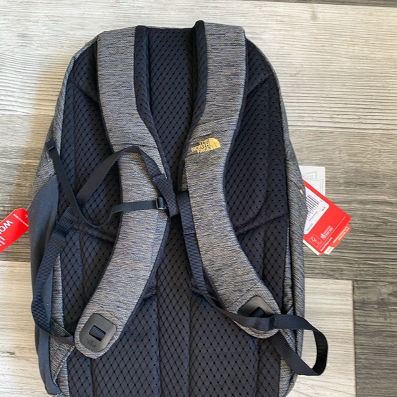 The North Face Isabella Backpack - Picture 3 of 8